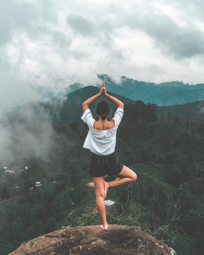 Điều tuyệt vời nhất là bạn có thể tập yoga ở bất kỳ nơi nào thuận tiện nhất. (Nguồn: Internet)