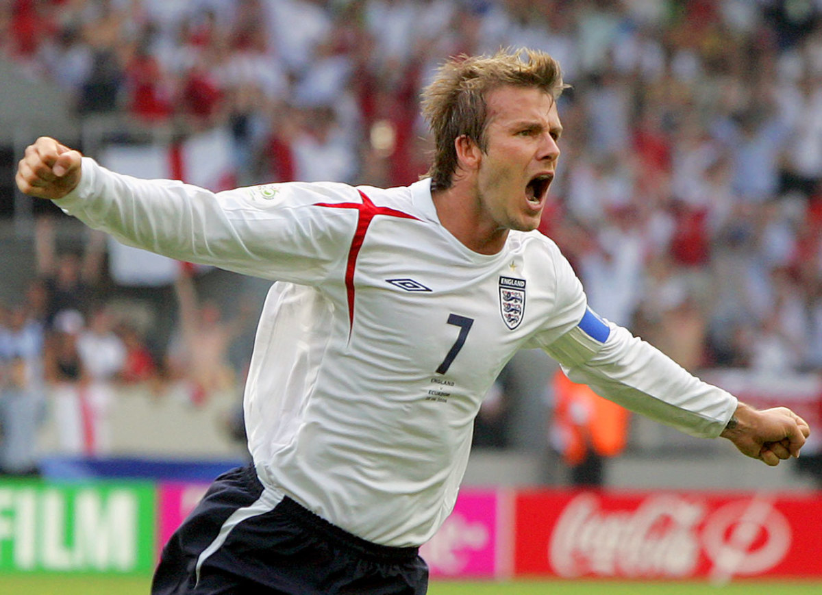 Beckham trong màu áo ĐT Anh (ảnh: Internet)