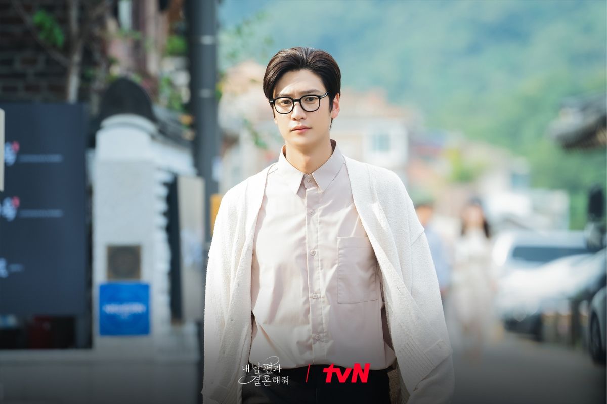 Khi lên phim liệu Yoo Ji Huyk có phải là người sống lại. Nguồn: tvN