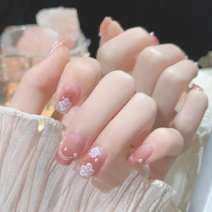 Mẫu nail cực xinh