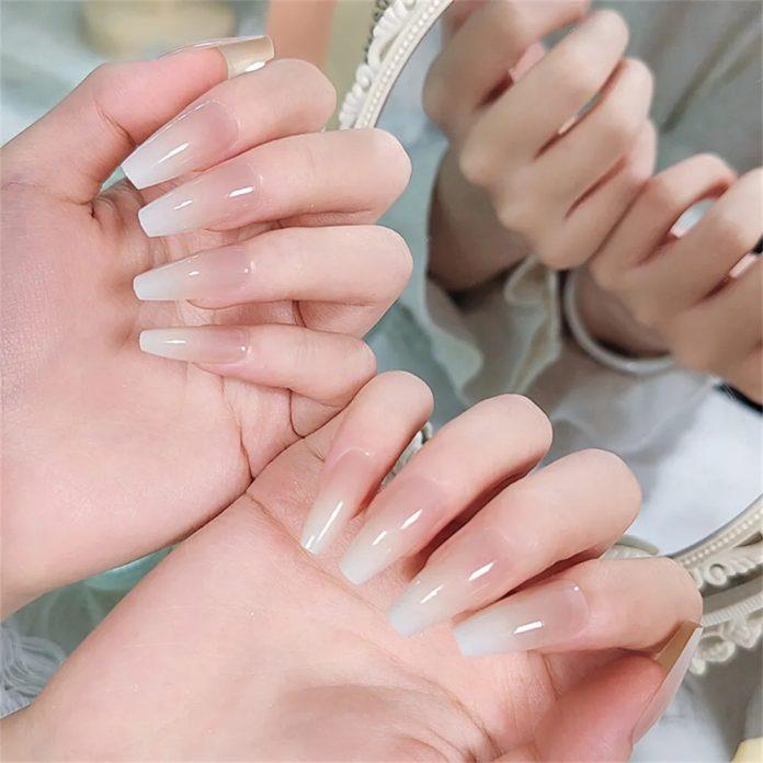 Mẫu nail cực xinh