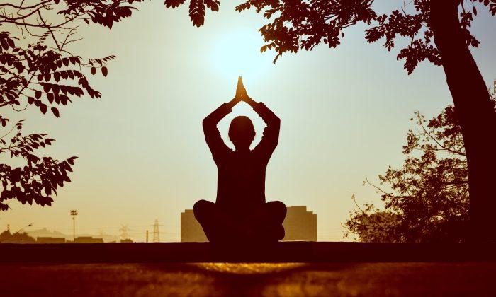 Hơi thở là một thành phần quan trọng của yoga và việc kết hợp asana với nhận thức về hơi thở (pranayama) là chìa khóa để nhận được tất cả lợi ích của yoga. (Nguồn: Internet)