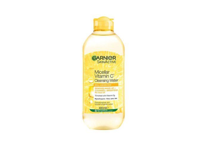 Nước tẩy trang Garnier Cleansing Micellar Water Vitamin C (màu vàng) (Ảnh: Internet).