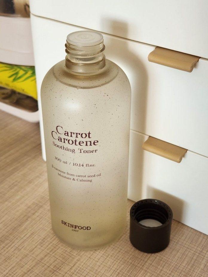 Toner làm dịu da SKINFOOD Carrot Carotene Soothing Toner. (Nguồn: Internet)