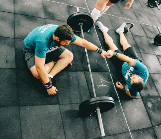 Huấn luyện viên thể hình tiếp cận từ một góc độ khác. Bạn nói với họ điều bạn muốn và cách bạn muốn đạt được điều đó. (Nguồn: Internet)