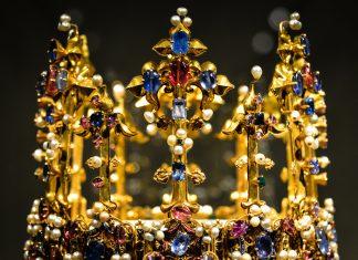 Đây là những chiếc vương miện có ảnh hưởng lớn nhất trong lịch sử loài người (Ảnh: Internet)