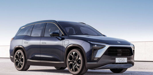 6 mẫu xe điện SUV phù hợp cho gia đình với 3 hàng ghế và không gian rộng rãi Xe điện NIO ES8 (Ảnh: Internet)