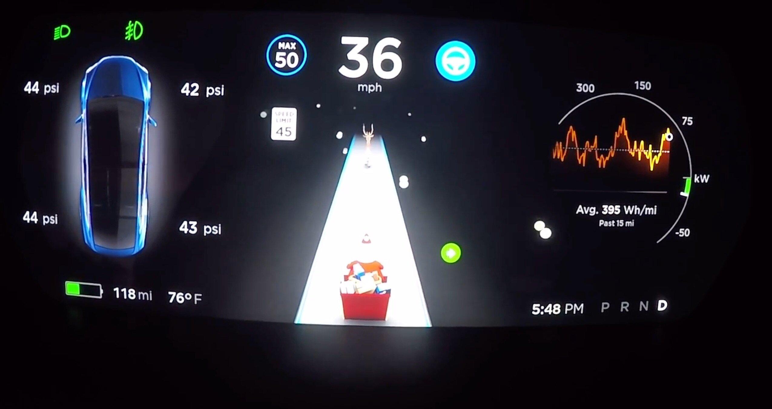 Chế độ Santa trên xe điện Tesla (Ảnh: Internet)