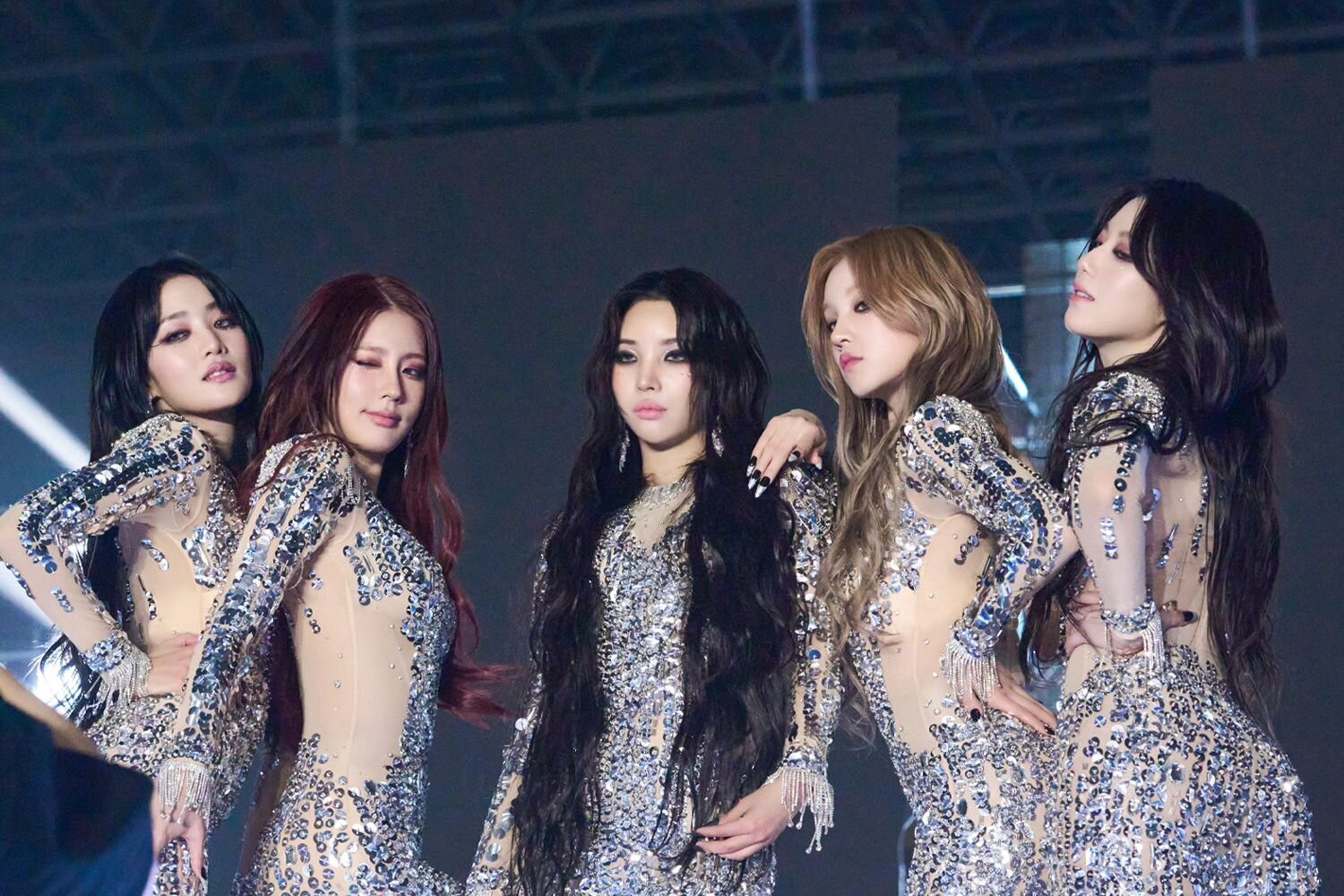  G I DLE Tr L i Sau 8 Th ng Nh ng MV Ti n T Super Lady L i B Nghi 
