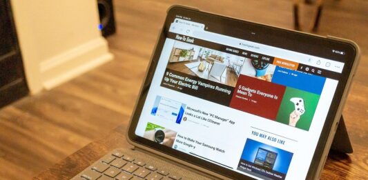 Bàn phím Logitech Combo Touch (Ảnh: Internet)