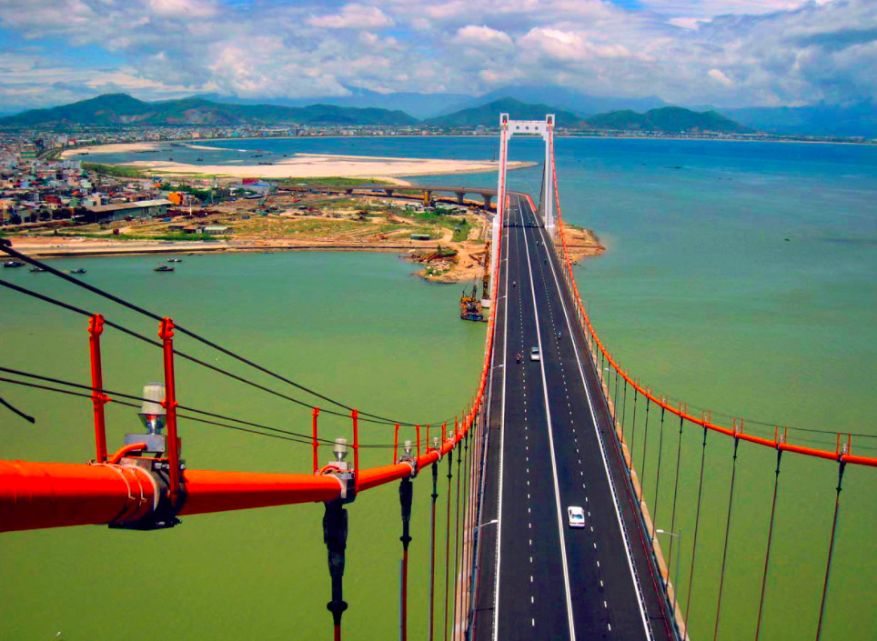 Cầu Thuận Phước vẻ đẹp lộng lẫy kiêu sa trên Sông Hàn (Nguồn: Internet)