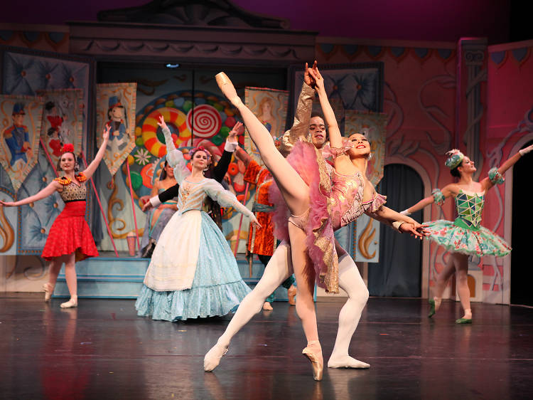Hình ảnh trong vở ballet Kẹp Hạt Dẻ (Ảnh: Internet)
