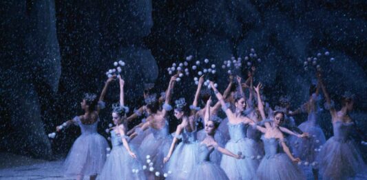 8 sự thật thú vị về vở ballet kinh điển Kẹp Hạt Dẻ
