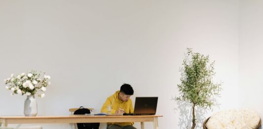 Thực hiện những thay đổi nhỏ nhưng quan trọng đối với thói quen buổi sáng của bạn theo thời gian sẽ cho phép bạn tìm ra điều gì hiệu quả nhất.(Nguồn: Internet)