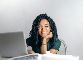 Việc thay đổi ngôn ngữ của bạn thành bạn muốn khiến bạn cảm thấy dễ quản lý hơn và bạn cảm thấy mình sẵn sàng làm điều gì đó hơn.(Nguồn: Internet)