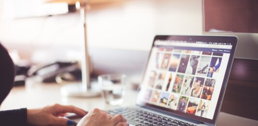 Chúng ta có thể chọn người mà chúng ta theo dõi. (Nguồn: Internet)
