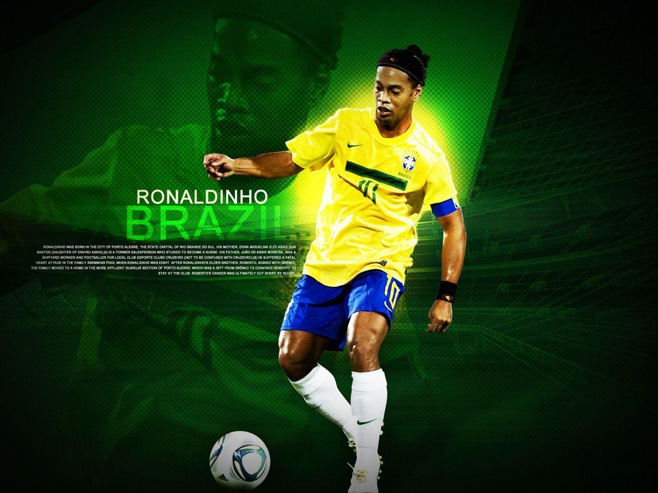 Ronaldinho trong màu áo Đội tuyển Quốc gia Brasil (ảnh: Internet)