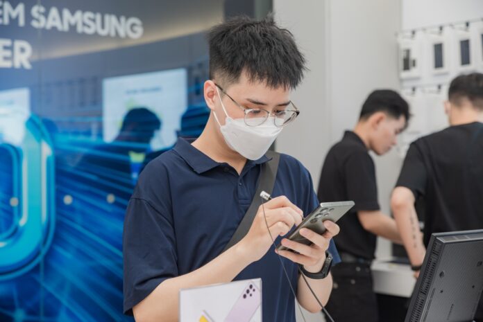 Samsung và Samcenter khai trưởng cửa hàng trải nghiệm thứ 32 (Ảnh: Internet)