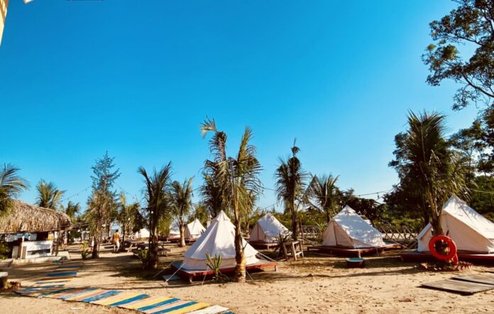 Dịch vụ Camping tại Sầm Sơn cũng rất phát triển (Ảnh: Internet)