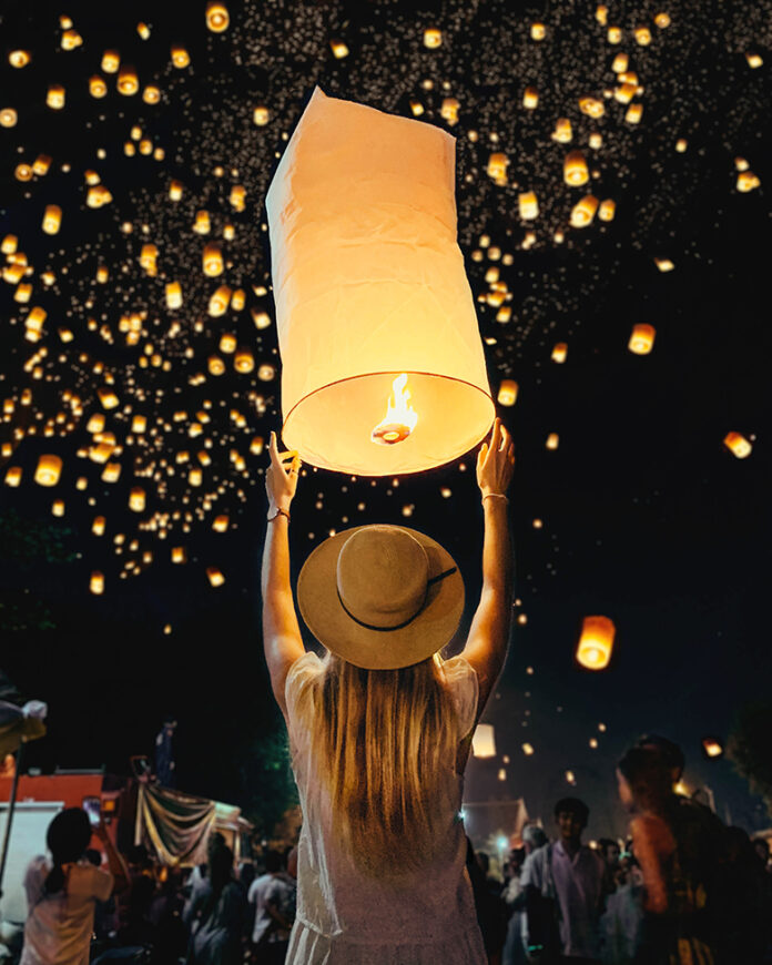 Lễ hội đèn trời Yi Peng ở Chiang Mai (Ảnh: Internet)