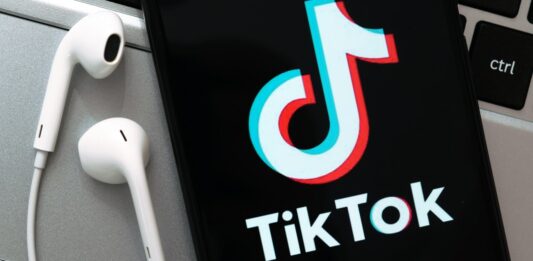 TikTok thử nghiệm tính năng tạo nhạc bằng AI: Có thực sự tốt hay không? TikTok thử nghiệm tính năng tạo nhạc bằng AI (Ảnh: Internet)