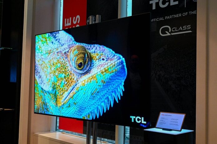 TV TCL QM8 được trưng bày tại triển lãm công nghệ CES 2024 (Ảnh: Internet)