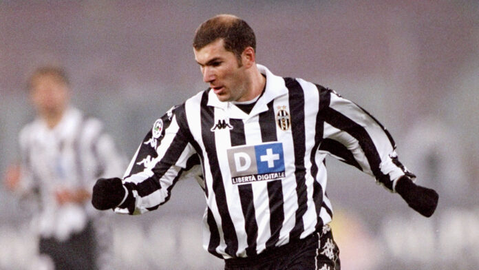 Zidane trong màu áo Juventus (ảnh: Internet)