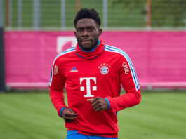Chelsea cạnh tranh với Real Madrid để chiêu mộ cầu thủ “nhanh như chớp” từ Bayern Munich Alphonso Davies đang chơi cho Bayern Munich (Ảnh: Internet)