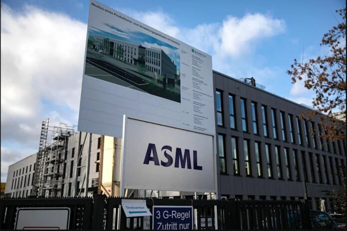 Chính phủ Hà Lan đã thu hồi giấy phép, giờ đây ASML không thể bán hàng cho Trung Quốc (Ảnh: Internet)