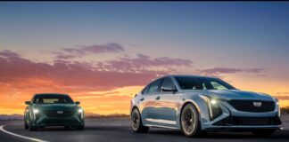 Mẫu xe CT5-V và CT5-V Blackwing 2025 của Cadillac (Ảnh: Internet)