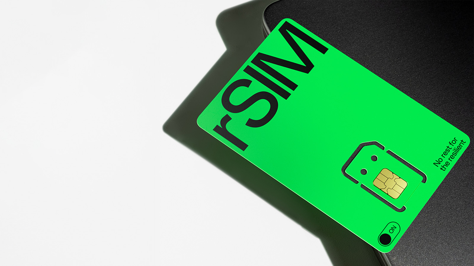 rSIM: Chìa khóa cho kết nối liên tục và linh hoạt trong tương lai CSL Group IoT rSIM SIM đơn SIM kép