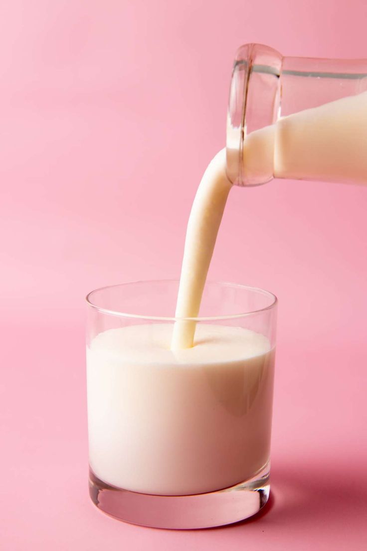 Thêm men vi sinh vào chế độ ăn uống của bạn có thể thay đổi sự cân bằng của vi khuẩn trong ruột và giảm các triệu chứng không dung nạp đường sữa.