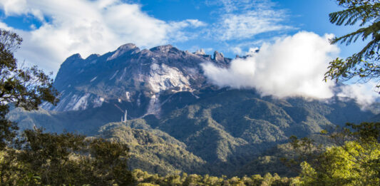Núi Kinabalu cao nhất Đông Nam Á (Ảnh: Internet)