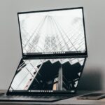 Laptop ASUS Zenbook DUO (Ảnh: Internet)