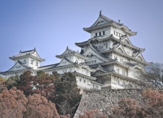 Toàn cảnh lâu đài Himeji (Ảnh: Internet)