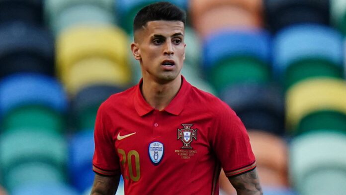 Cancelo trong màu áo Bồ Đào Nha (ảnh: Internet)