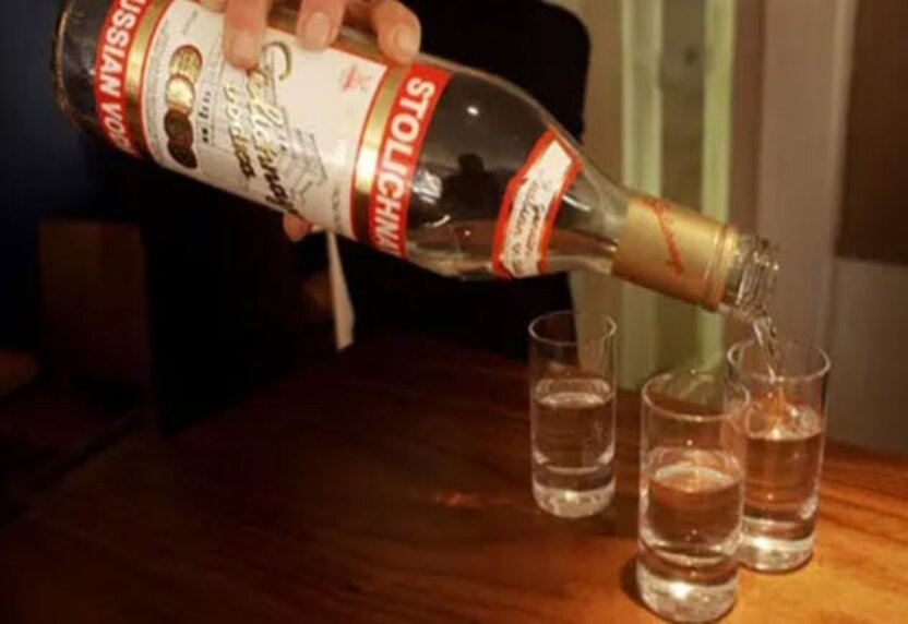 Vodka là loại rượu biểu trưng của Nga (Ảnh: Internet)