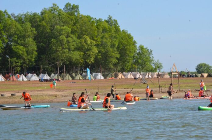 Team building ở Meeto Camping. (Nguồn: Internet)