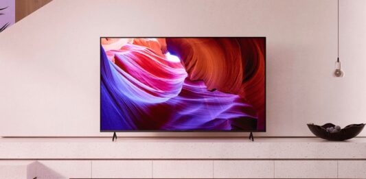 TV Sony BRAVIA TV X85K trong phòng khách (Ảnh: Internet)