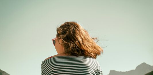 Những cách dễ dàng để nâng cao sự bình yên tại nhà Nhận biết mối liên hệ giữa sức khỏe tinh thần và thể chất.(Nguồn: Internet)