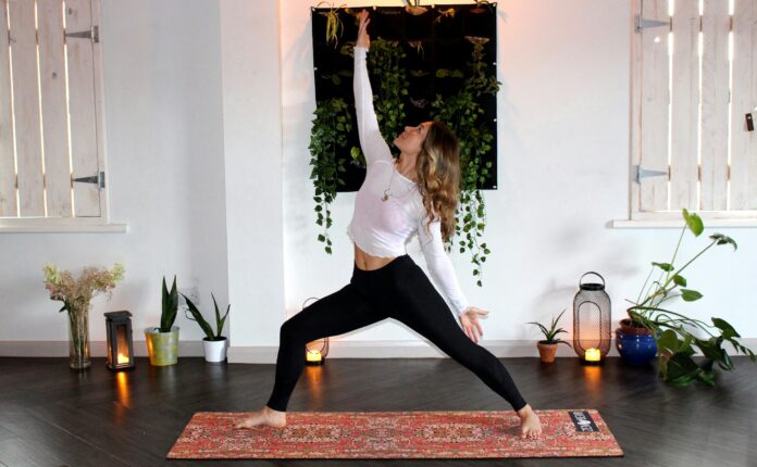 Dành một không gian cho việc tập yoga của bạn.(Nguồn: Internet)