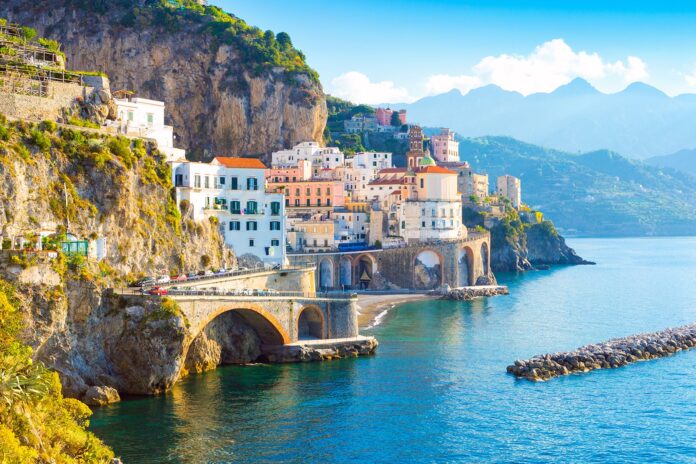 Bờ biển Amalfi - Những điều bạn cần biết trước khi đi (Nguồn: Internet)
