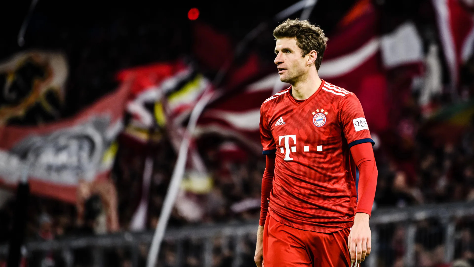 Muller trong màu áo Bayern Munich suốt gần 20 năm sự nghiệp (ảnh: Internet)