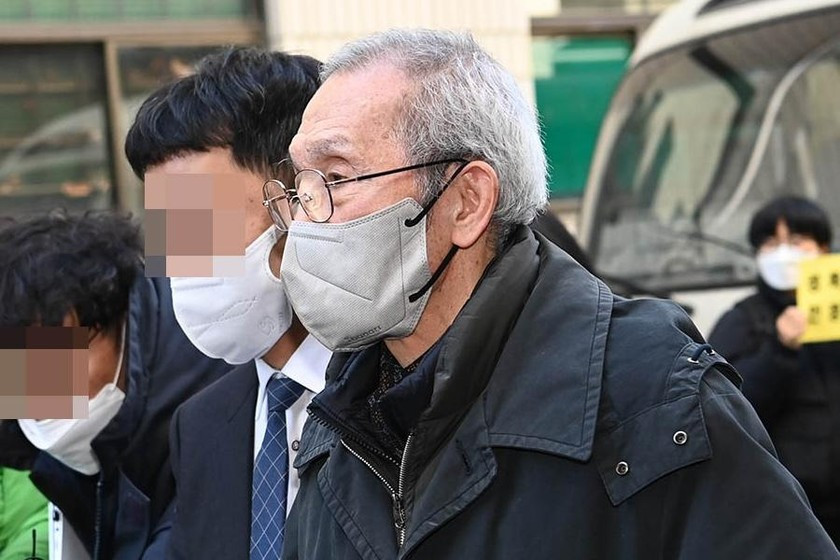 Ngày 15/3, tòa án quận Suwon đã kết án ông Oh Young Soo bị 8 tháng ngồi sau song sắt cùng thời gian quản chế trong 2 năm.