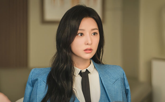 Kim Ji Won mang đến một nhân vật Hong Hae In "trong nóng ngoài lạnh" khiến dân tình phải cảm thán.