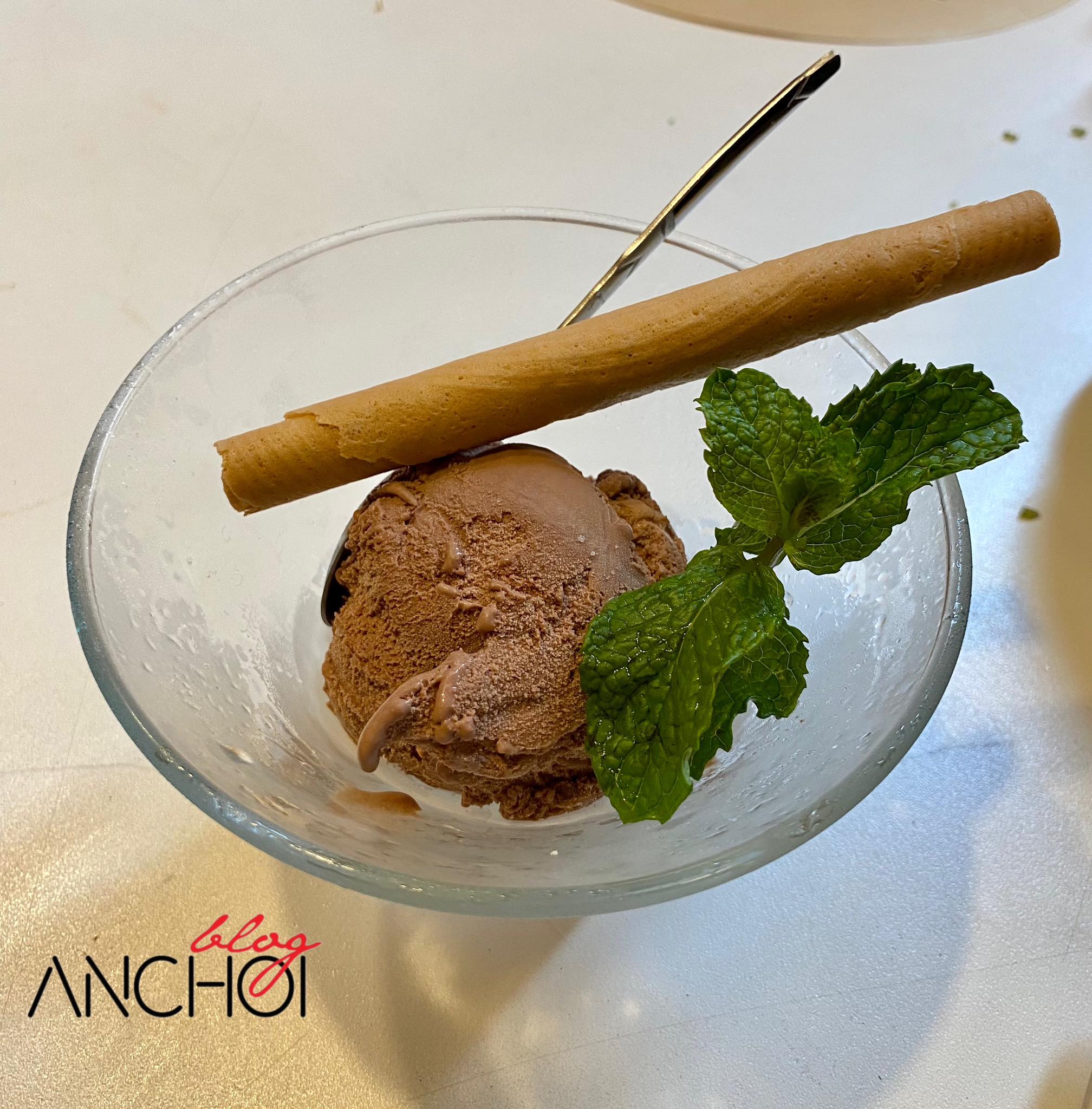 Món kem socola tại nhà hàng Ngon (nguồn: BlogAnChoi)