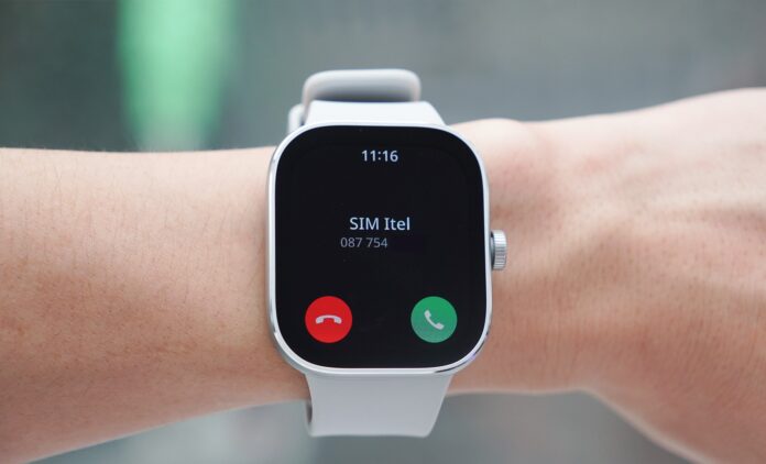 Bạn có thể dễ dàng gọi điện trực tiếp trên Redmi Watch 4 (Ảnh: Internet)