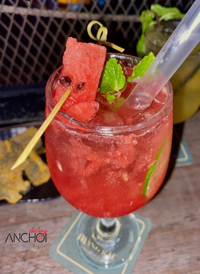 Món mocktail Watermelon Mojito tại Rooftop Tháng Sáu (nguồn: BlogAnChoi)