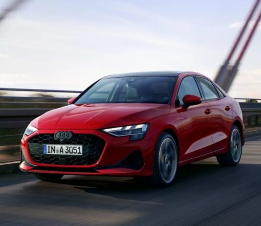 Mẫu xe Audi A3 2025 đổi mới thiết kế với đèn pha tùy chỉnh, Rivian ra mắt xe điện R3 và R3X Xe Audi A3 2025 (Ảnh: Internet)