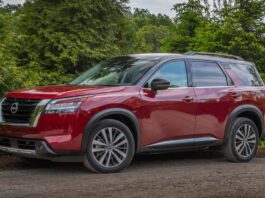 Xe Nissan Pathfinder 2024: Giữ nguyên thiết kế đẹp mắt và mạnh mẽ Xe Nissan Pathfinder 2024 (Ảnh: Internet)